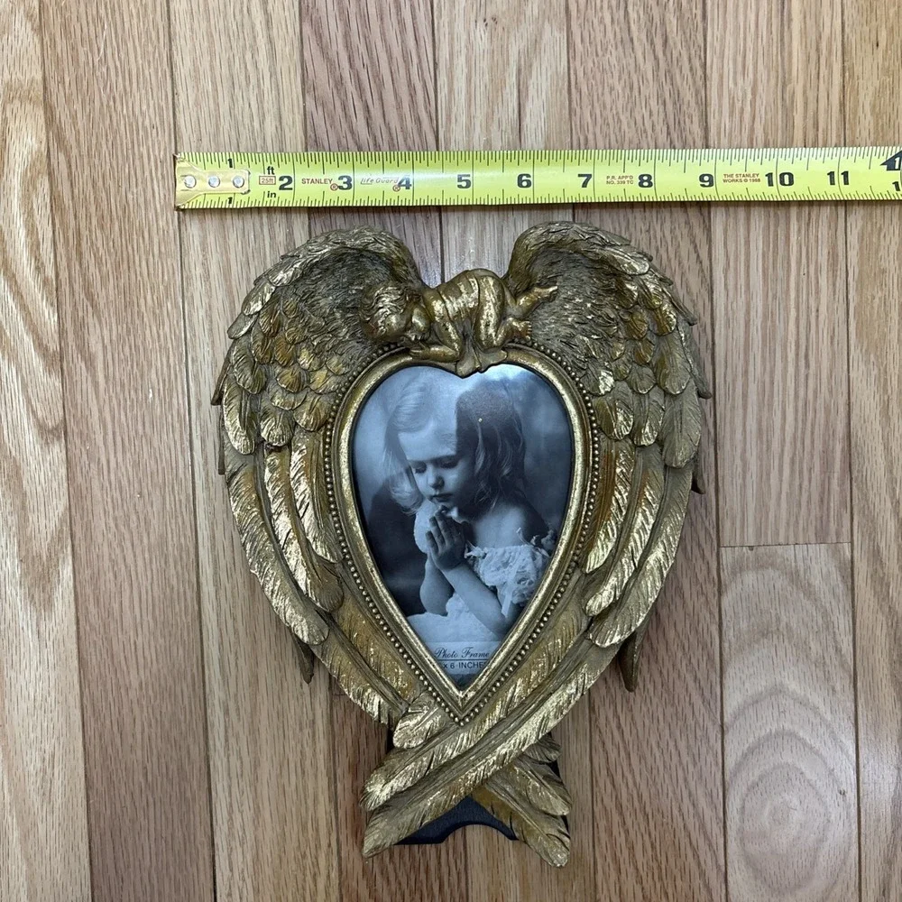 Cherub‎ On Gold Angel Wings Heart Shaped Table Top Frame 4x6 Inches